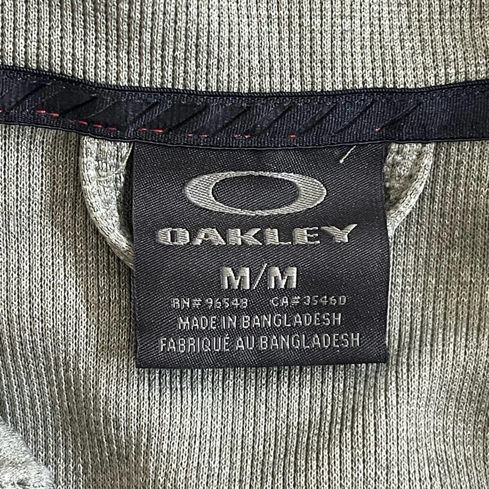 Oakley Men's Quarter Zip Pullover - Size Medium